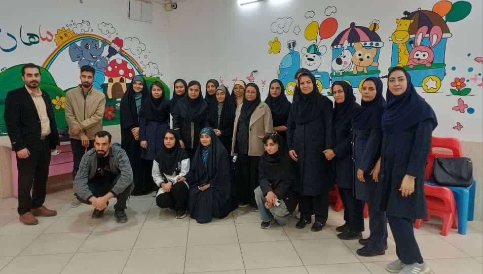 بازدید دانشجوهای روانشناسی از مهد کودک و دبستان دخترانه ماهان